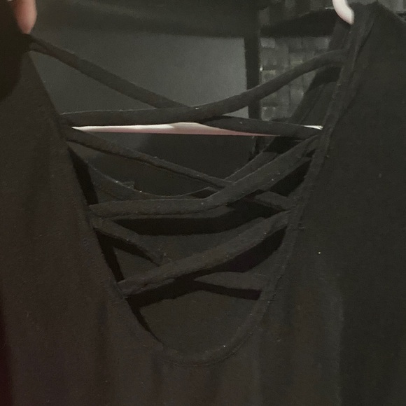 Black Short Sleeve Dress - Picture 3 of 3